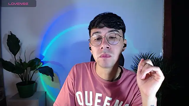 Snapshot of cameron_cum chatting on March 15, 12:13 pm cameron cum online show from March 15, 12:13 pm