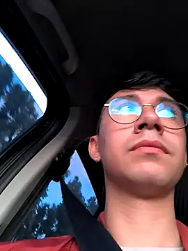 Snapshot of cameron_cum chatting on March 16, 11:14 pm cameron cum online show from March 16, 11:14 pm