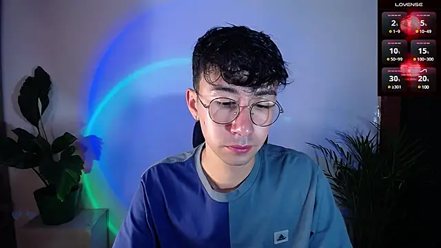 Snapshot of cameron_cum chatting on March 17, 11:21 am cameron cum online show from March 17, 11:21 am