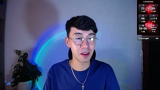 Snapshot of cameron_cum chatting on March 20, 12:53 pm cameron cum online show from March 20, 12:53 pm