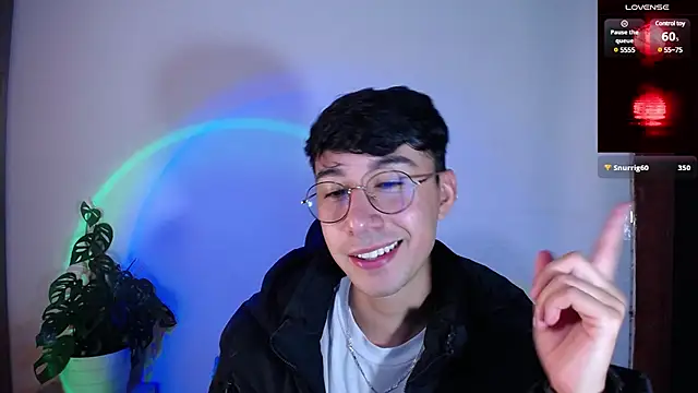 Snapshot of cameron_cum chatting on March 22, 5:41 pm cameron cum online show from March 22, 5:41 pm