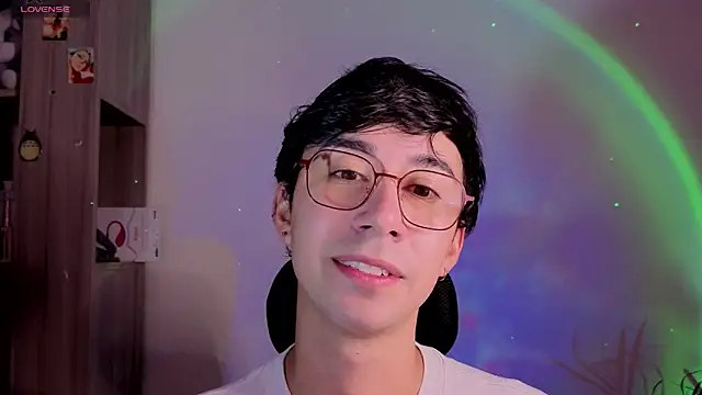 Snapshot of cameron_cum chatting on September 27, 2:33 pm cameron cum online show from September 27, 2:33 pm