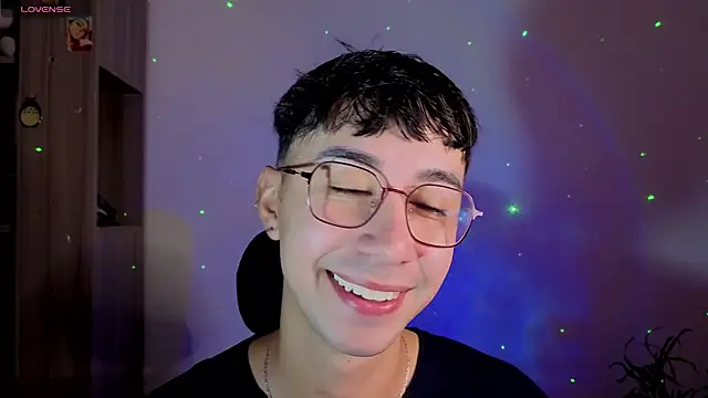 Snapshot of cameron_cum chatting on October 4, 2:48 pm cameron cum online show from October 4, 2:48 pm