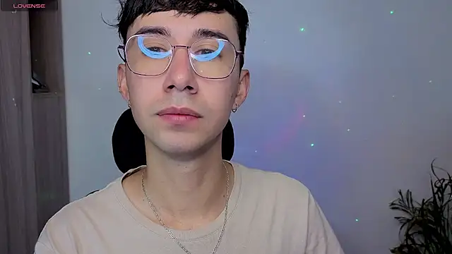 Snapshot of cameron_cum chatting on October 16, 1:56 pm cameron cum online show from October 16, 1:56 pm