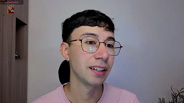 Snapshot of cameron_cum chatting on October 17, 1:57 pm cameron cum online show from October 17, 1:57 pm