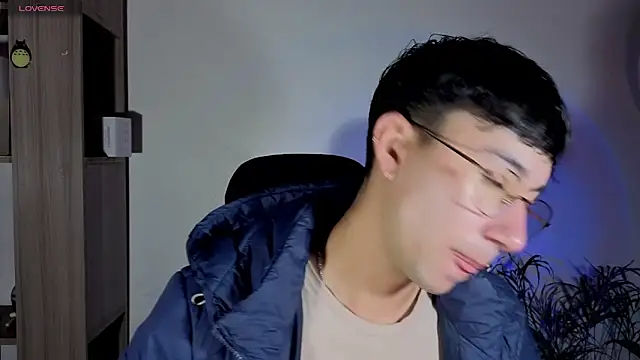 Snapshot of cameron_cum chatting on October 24, 11:06 am cameron cum online show from October 24, 11:06 am