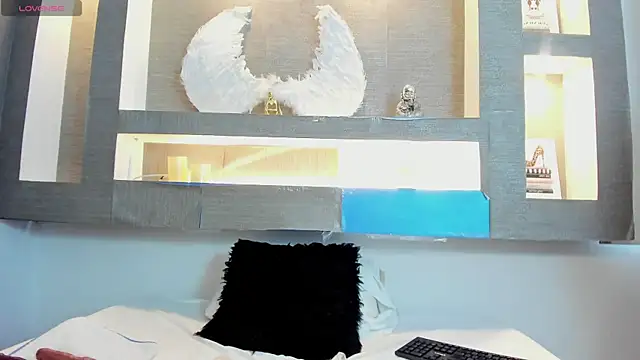 Cinthya mjs online show from February 13, 3:24 pm