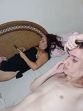 Snapshot of Milfvalesk chatting on January 5, 11:01 pm Milfvalesk online show from January 5, 11:01 pm