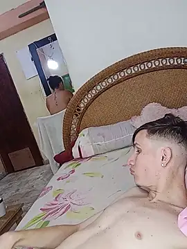 Snapshot of Milfvalesk chatting on January 17, 7:49 pm Milfvalesk online show from January 17, 7:49 pm