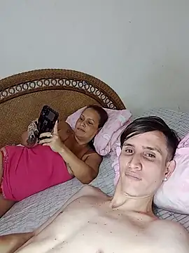 Snapshot of Milfvalesk chatting on January 26, 9:07 pm Milfvalesk online show from January 26, 9:07 pm