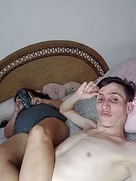 Snapshot of Milfvalesk chatting on February 4, 6:57 am Milfvalesk online show from February 4, 6:57 am