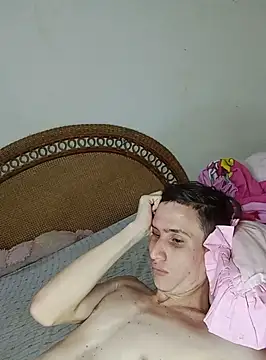 Snapshot of Milfvalesk chatting on February 8, 3:19 am Milfvalesk online show from February 8, 3:19 am