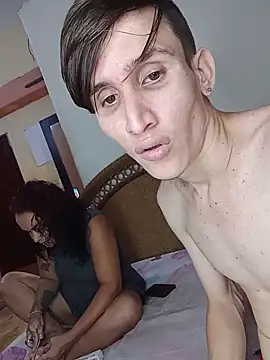 Snapshot of Milfvalesk chatting on February 10, 7:04 am Milfvalesk online show from February 10, 7:04 am