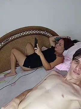 Snapshot of Milfvalesk chatting on February 13, 5:48 am Milfvalesk online show from February 13, 5:48 am