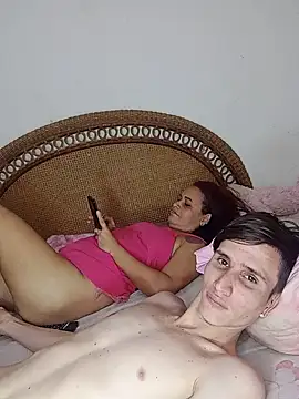 Snapshot of Milfvalesk chatting on February 17, 2:15 pm Milfvalesk online show from February 17, 2:15 pm