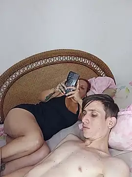 Snapshot of Milfvalesk chatting on February 28, 6:20 pm Milfvalesk online show from February 28, 6:20 pm