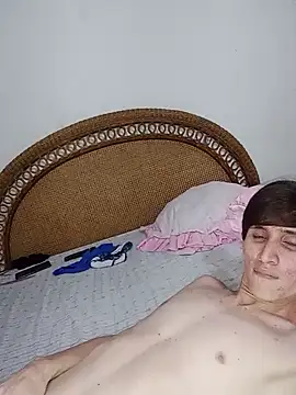 Snapshot of Milfvalesk chatting on March 1, 10:21 pm Milfvalesk online show from March 1, 10:21 pm