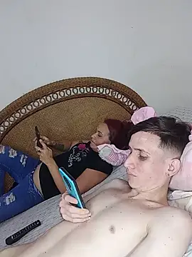 Snapshot of Milfvalesk chatting on March 12, 2:20 am Milfvalesk online show from March 12, 2:20 am