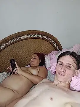 Snapshot of Milfvalesk chatting on March 12, 5:24 am Milfvalesk online show from March 12, 5:24 am