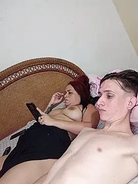 Snapshot of Milfvalesk chatting on March 15, 5:41 am Milfvalesk online show from March 15, 5:41 am