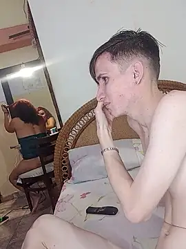 Snapshot of Milfvalesk chatting on March 18, 3:20 am Milfvalesk online show from March 18, 3:20 am