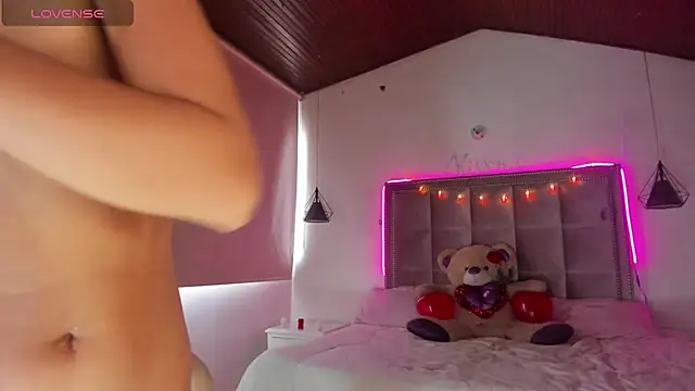 Snapshot of Melody_Ds chatting on February 10, 10:09 pm Melody Ds online show from February 10, 10:09 pm