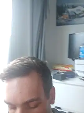 nickdtr online show from October 26, 6:30 am