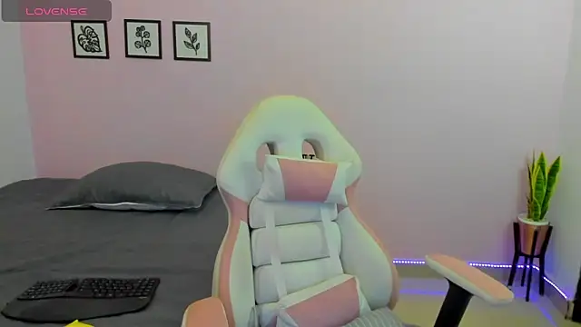 sophie pazz online show from March 28, 10:42 pm