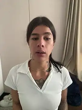 daniigarcia online show from April 17, 10:13 pm