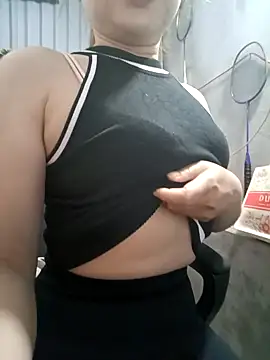 Snapshot of Fuckmehard2xx chatting on December 21, 2:41 am Fuckmehard2xx online show from December 21, 2:41 am