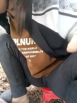 Snapshot of Fuckmehard2xx chatting on February 13, 8:06 am Fuckmehard2xx online show from February 13, 8:06 am