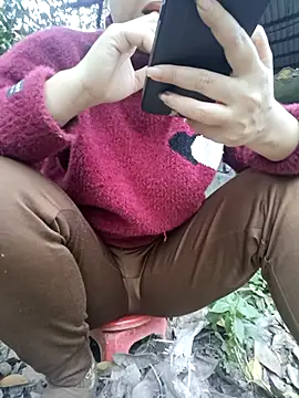 Snapshot of Fuckmehard2xx chatting on March 10, 9:10 am Fuckmehard2xx online show from March 10, 9:10 am