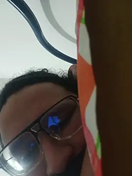 Snapshot of beautiful_hands_ chatting on February 13, 9:16 am beautiful hands online show from February 13, 9:16 am