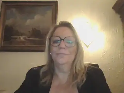 Snapshot of Silkesquirt chatting on January 13, 7:32 am Silkesquirt online show from January 13, 7:32 am