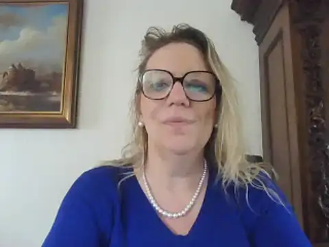 Snapshot of Silkesquirt chatting on February 21, 12:17 pm Silkesquirt online show from February 21, 12:17 pm