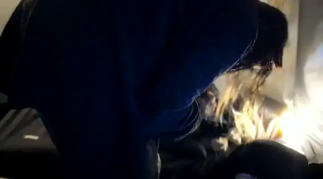 Snapshot of P4RtYBOII92 chatting on December 30, 11:28 pm P4RtYBOII92 online show from December 30, 11:28 pm