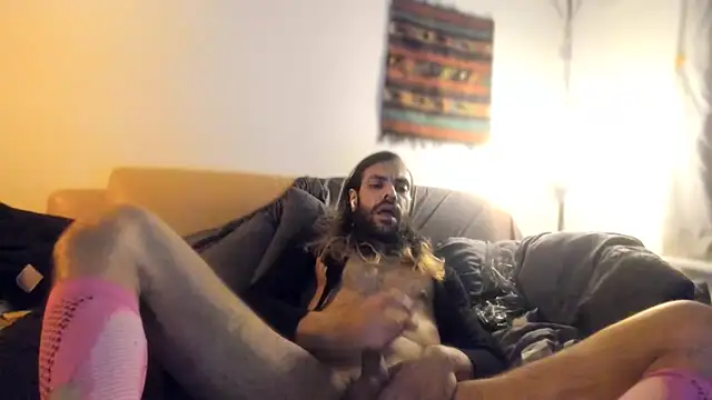 Snapshot of P4RtYBOII92 chatting on January 7, 4:05 pm P4RtYBOII92 online show from January 7, 4:05 pm