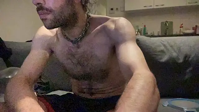 Snapshot of P4RtYBOII92 chatting on September 8, 6:40 pm P4RtYBOII92 online show from September 8, 6:40 pm