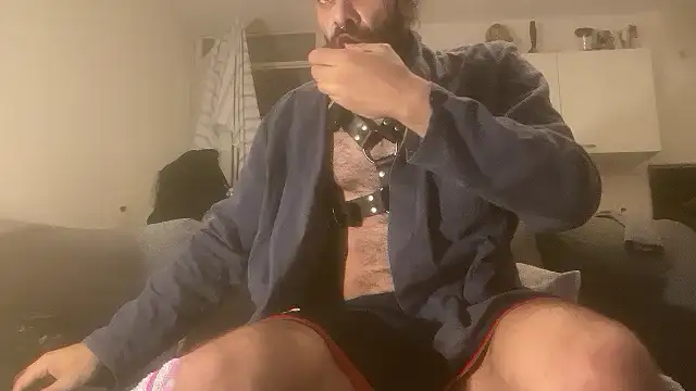 Snapshot of P4RtYBOII92 chatting on September 11, 5:35 pm P4RtYBOII92 online show from September 11, 5:35 pm