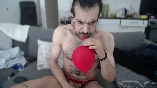 Snapshot of P4RtYBOII92 chatting on September 24, 11:24 am P4RtYBOII92 online show from September 24, 11:24 am