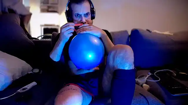 Snapshot of P4RtYBOII92 chatting on October 18, 3:24 pm P4RtYBOII92 online show from October 18, 3:24 pm