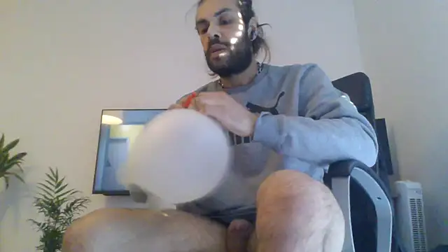 Snapshot of P4RtYBOII92 chatting on November 2, 3:03 pm P4RtYBOII92 online show from November 2, 3:03 pm