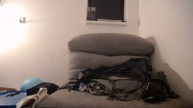 Snapshot of P4RtYBOII92 chatting on November 23, 6:13 am P4RtYBOII92 online show from November 23, 6:13 am