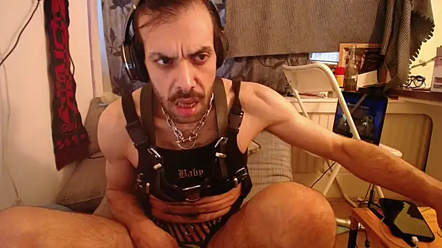 Snapshot of P4RtYBOII92 chatting on November 29, 2:31 pm P4RtYBOII92 online show from November 29, 2:31 pm