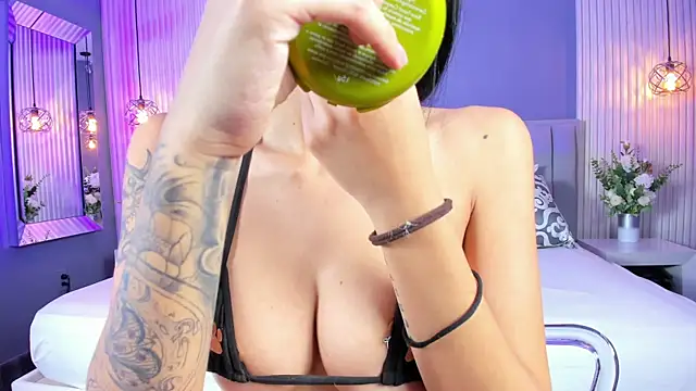 CaitlynCouper online show from October 14, 10:54 pm