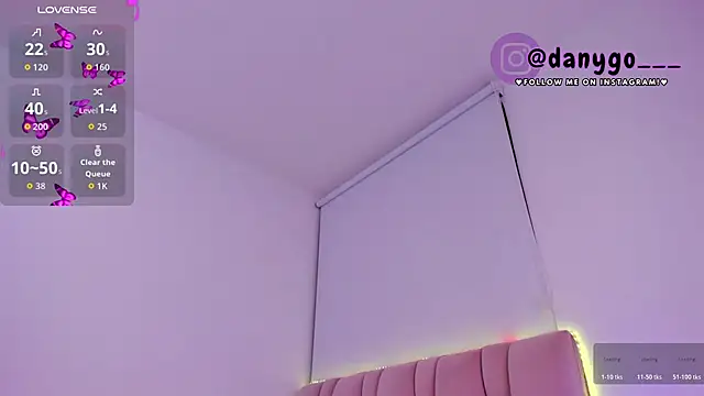 Snapshot of ZarianaEvanz chatting on November 21, 11:25 pm ZarianaEvanz online show from November 21, 11:25 pm