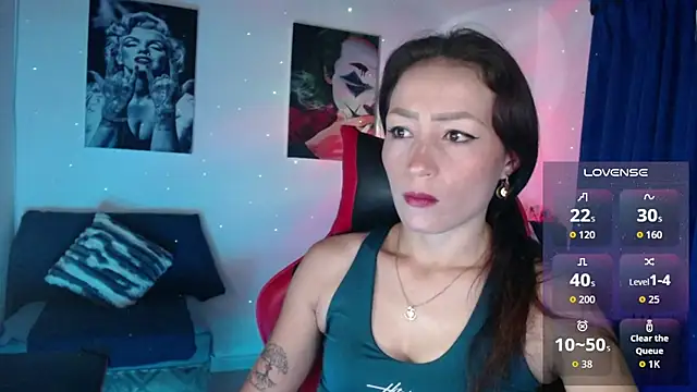 Sara-Guzman1 online show from April 9, 7:41 pm