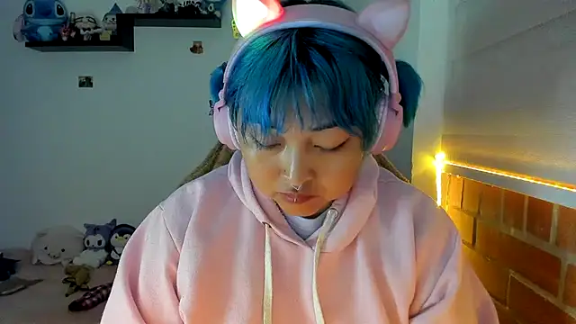 Shaddycute  online show from December 19, 10:11 am