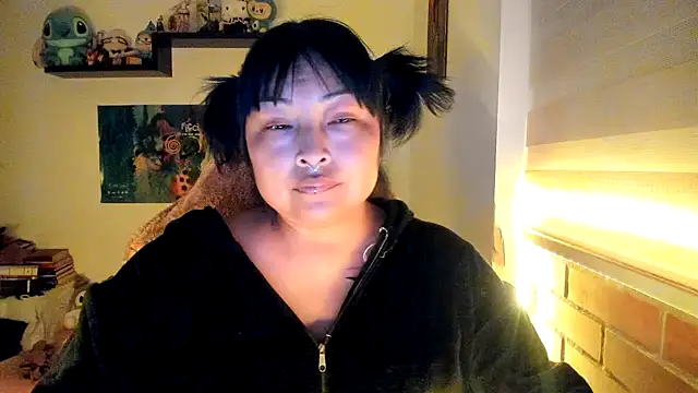 Shaddycute  online show from February 12, 2:39 am