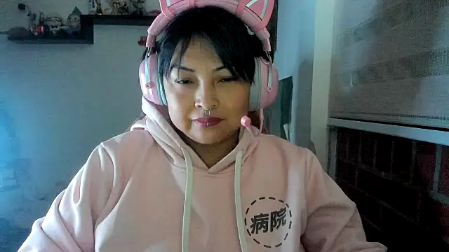 Shaddycute  online show from April 25, 12:08 pm